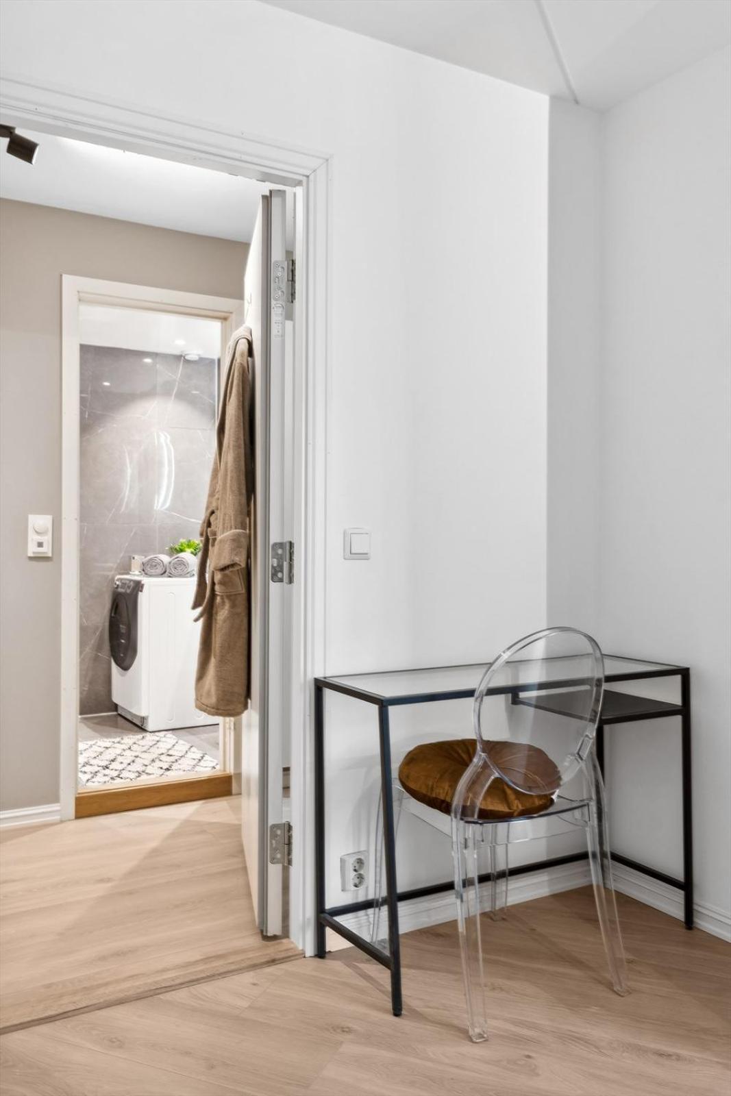 Luxurious Modern Room In Central Oslo - Eur 4K Expensive Bed And 82" Cinematic Tv Extérieur photo
